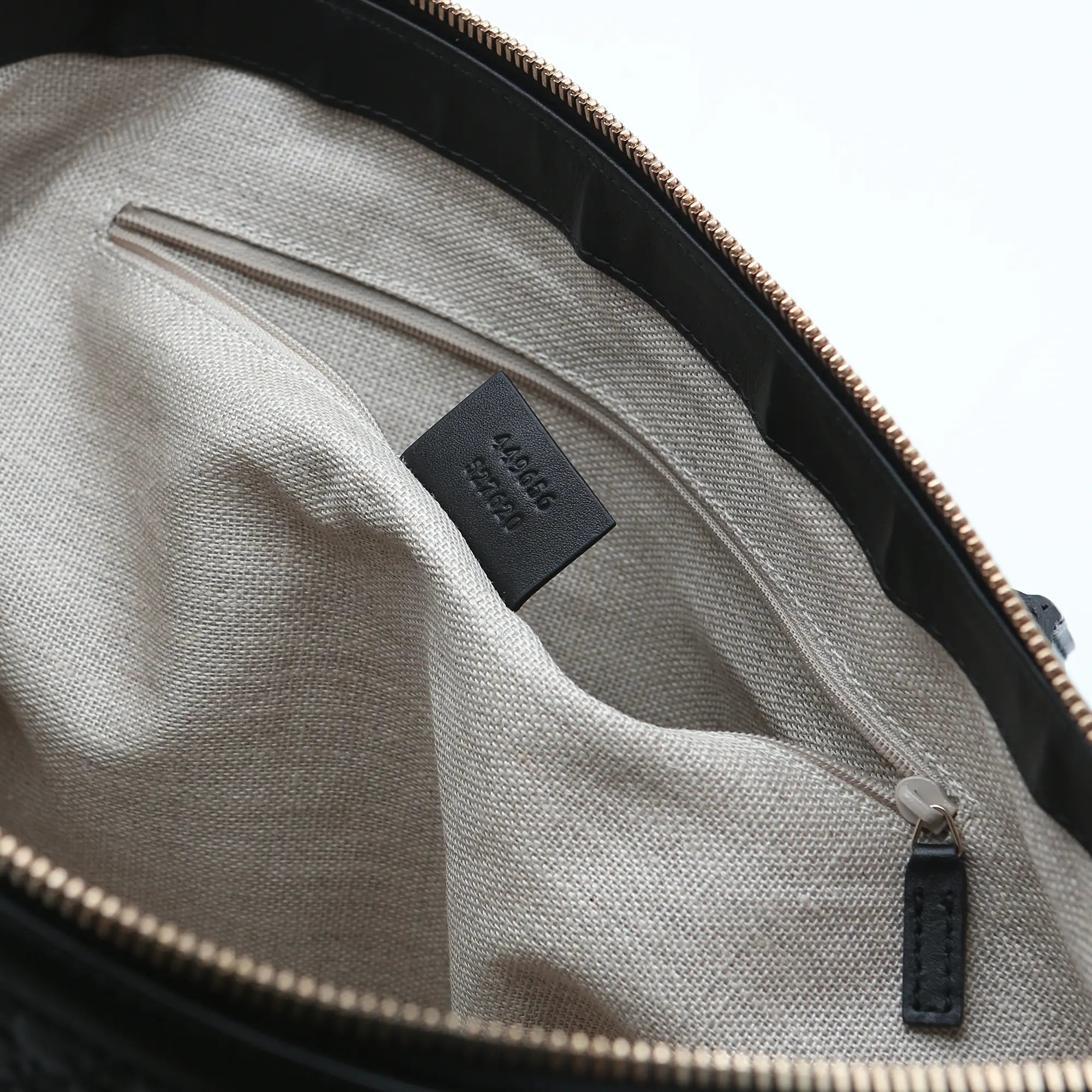 Borsa a mano Gucci mini shopper pelle Guccissima nera