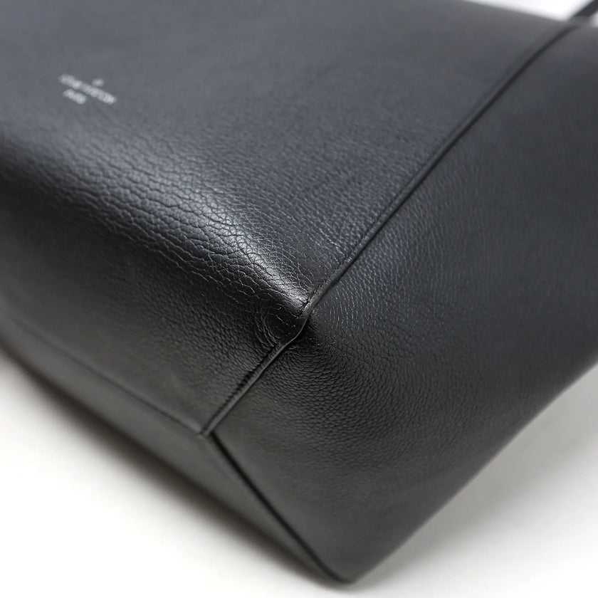 Borsa a spalla Louis Vuitton Lockme pelle nera