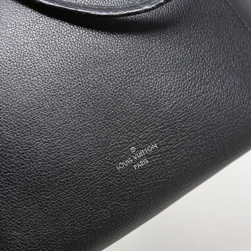Borsa a spalla Louis Vuitton Lockme pelle nera