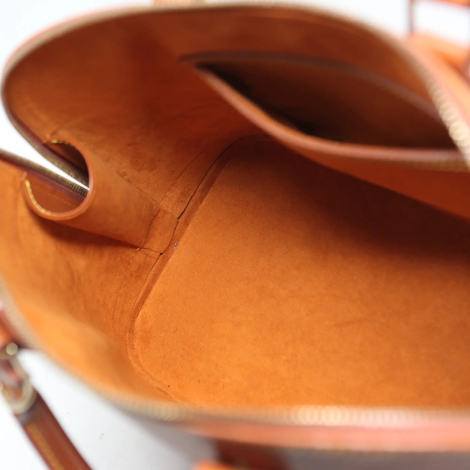 Borsa a mano Louis Vuitton Alma pelle EPI cognac