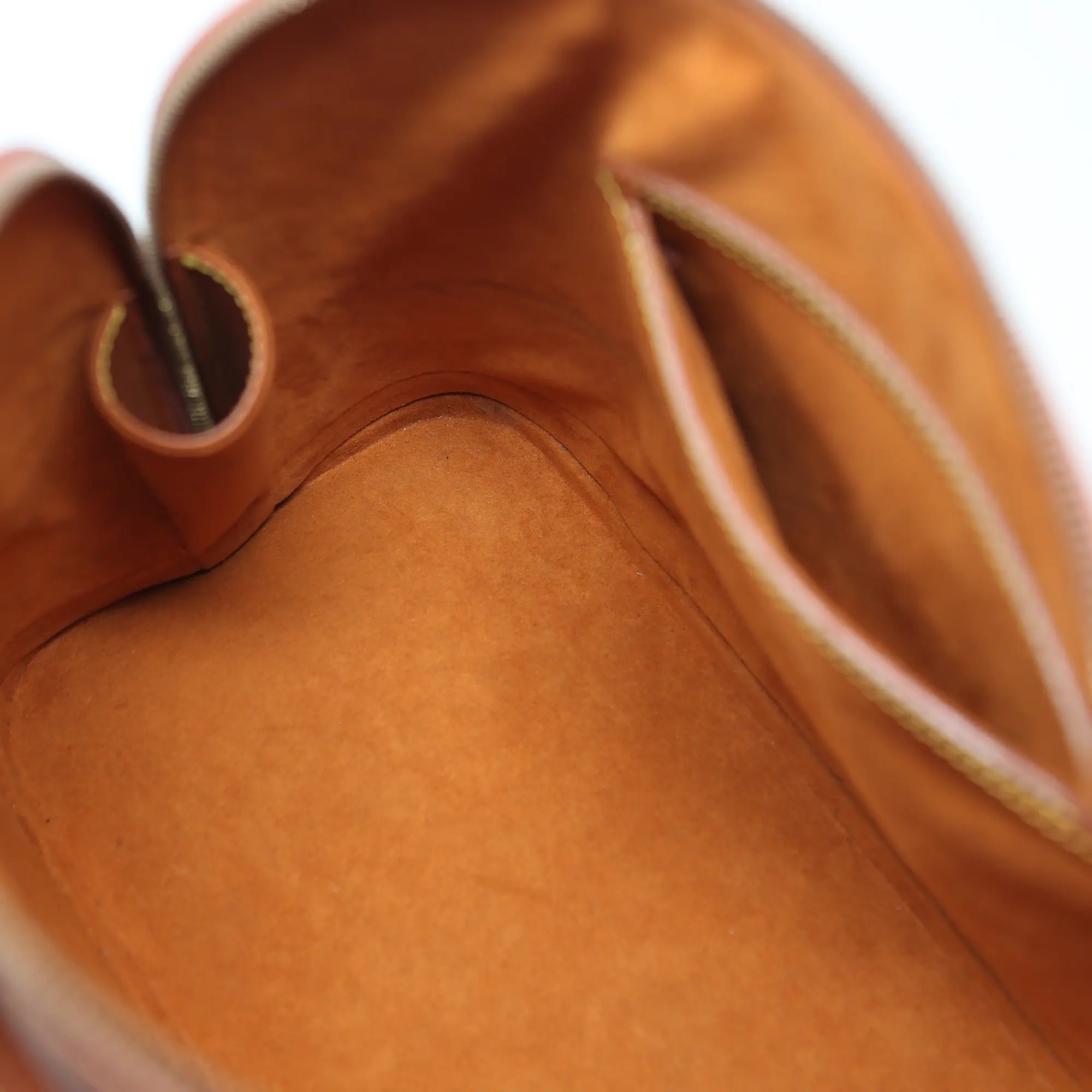 Borsa a mano Louis Vuitton Alma pelle EPI cognac