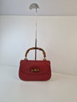 Gucci Handtasche aus rotem Leder „Bamboo 1947“