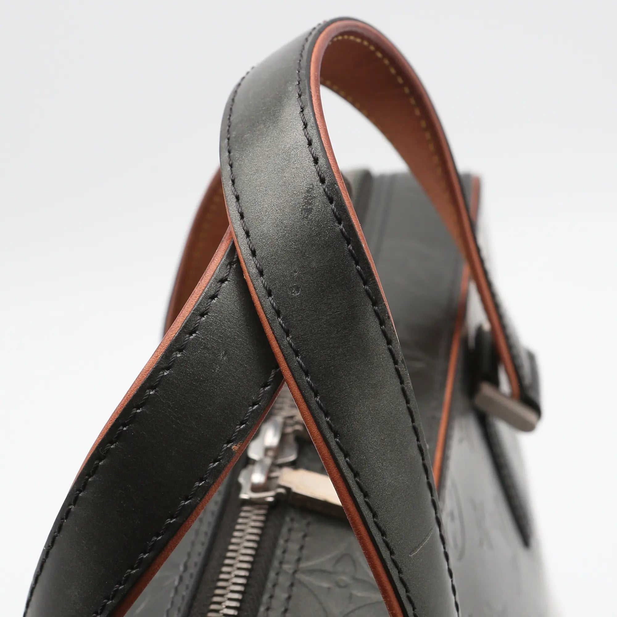 Borsa a mano Louis Vuitton Mat Malden nera