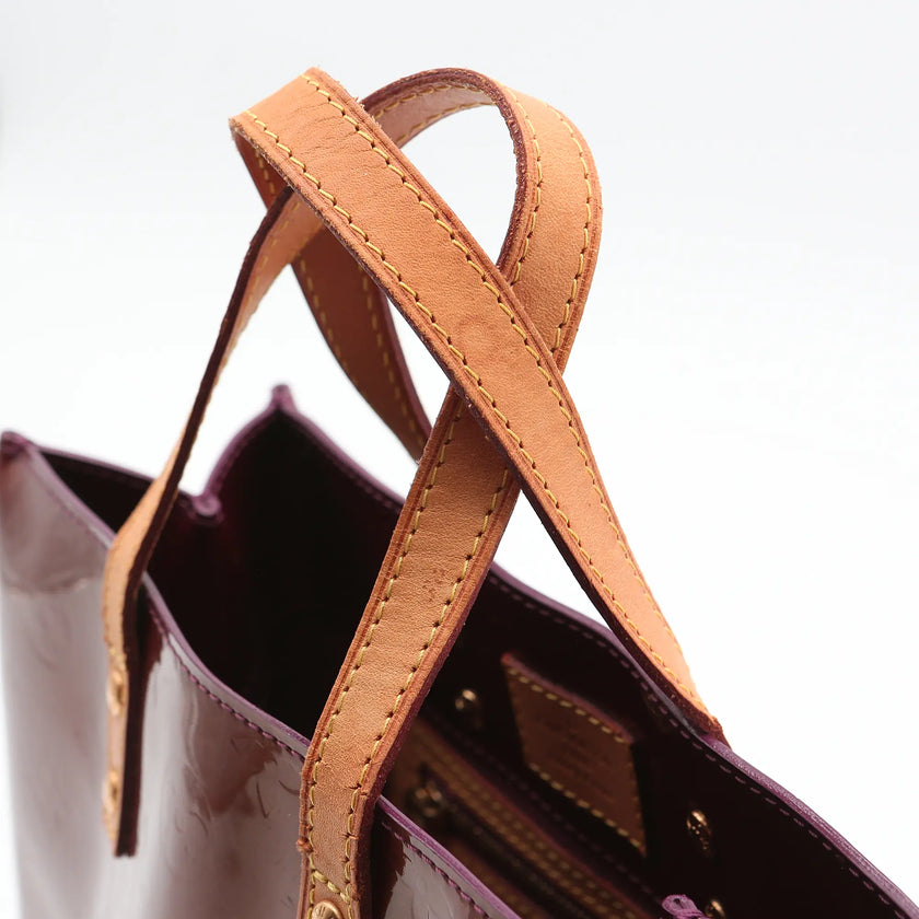 Borsa a mano Louis Vuitton Reade PM Vernis marrone