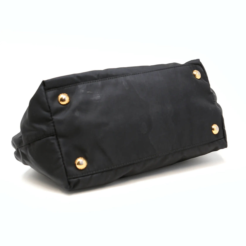 Prada Nylon-Handtasche mit schwarzer Schleife