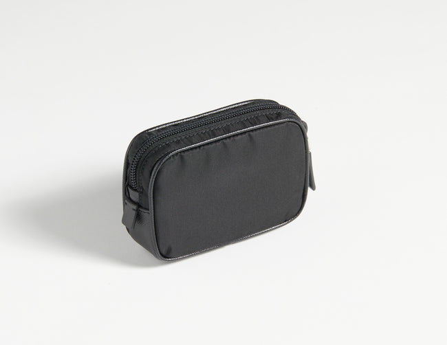 Pochette Prada in Re-Nylon nero