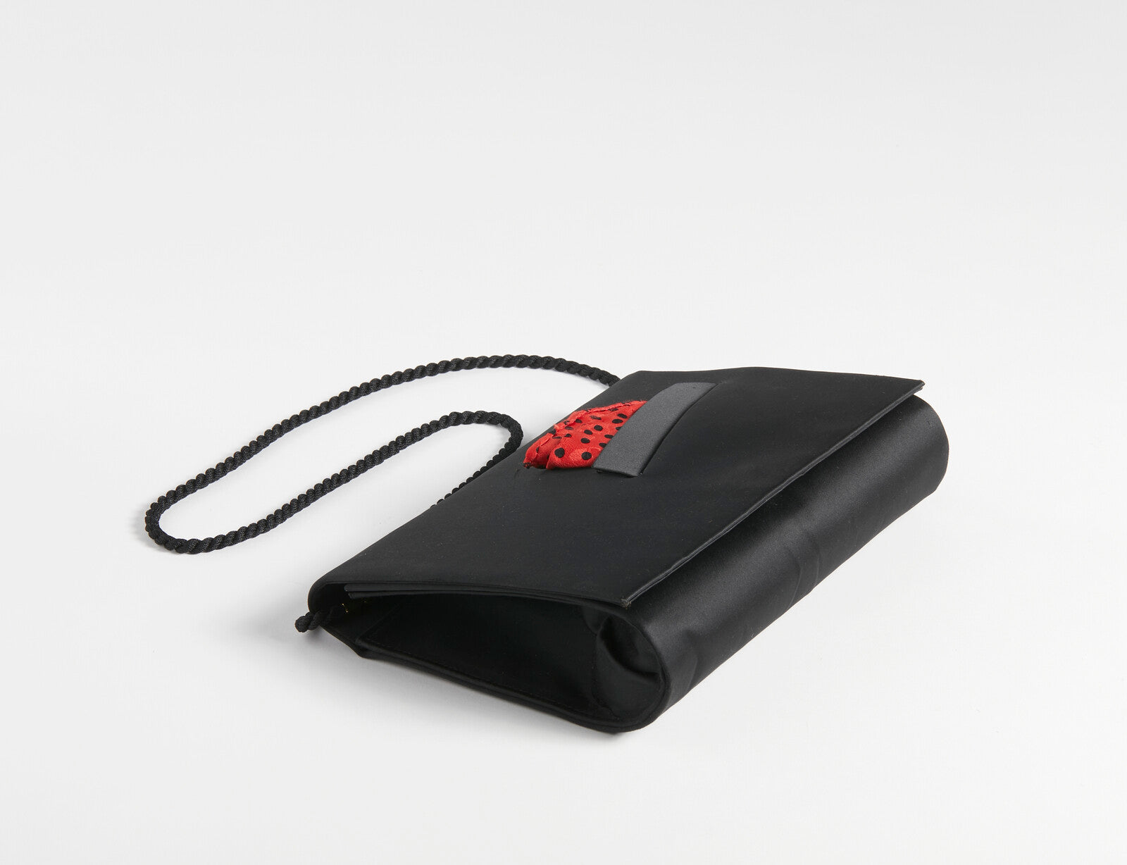 schwarze Satin-Clutch von Christian Dior