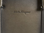 Salvatore Ferragamo Laptoptasche aus schwarzem geräuchertem Leder