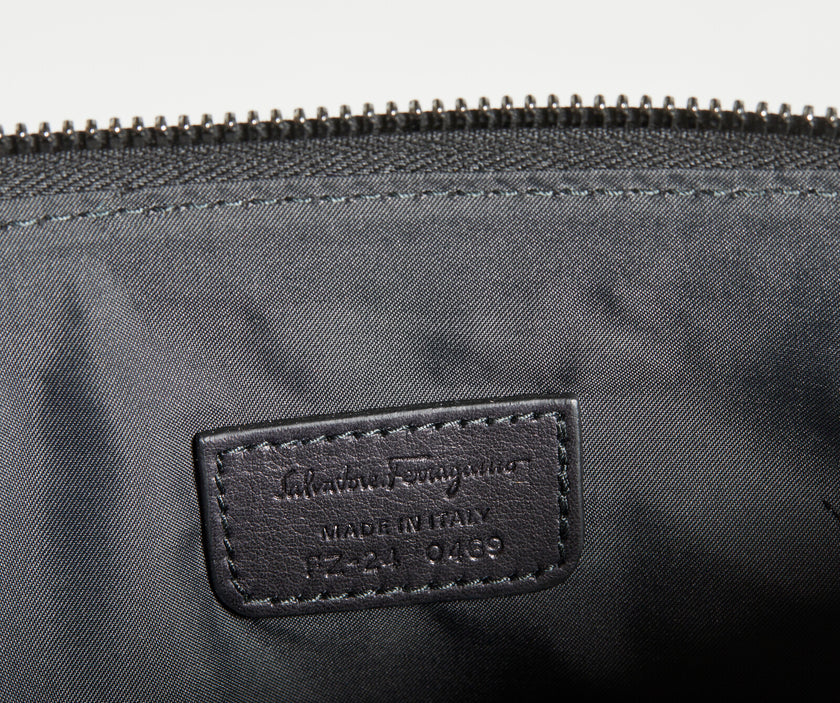 Salvatore Ferragamo Laptoptasche aus schwarzem geräuchertem Leder