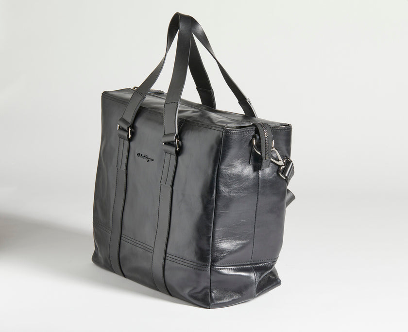 Borsone a tracolla Salvatore Ferragamo nero in pelle