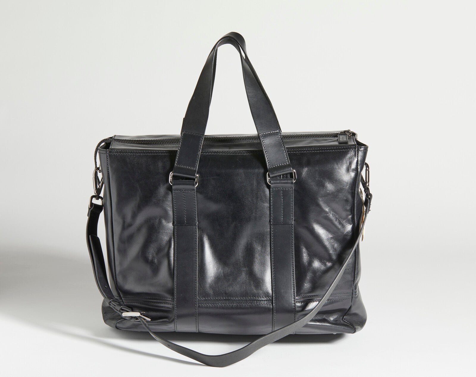 Borsone a tracolla Salvatore Ferragamo nero in pelle