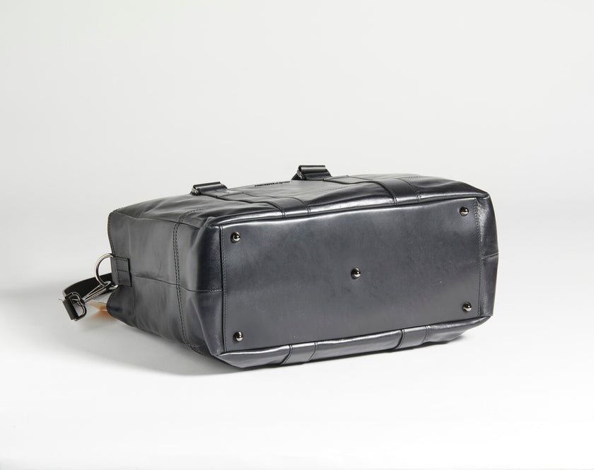 Borsone a tracolla Salvatore Ferragamo nero in pelle