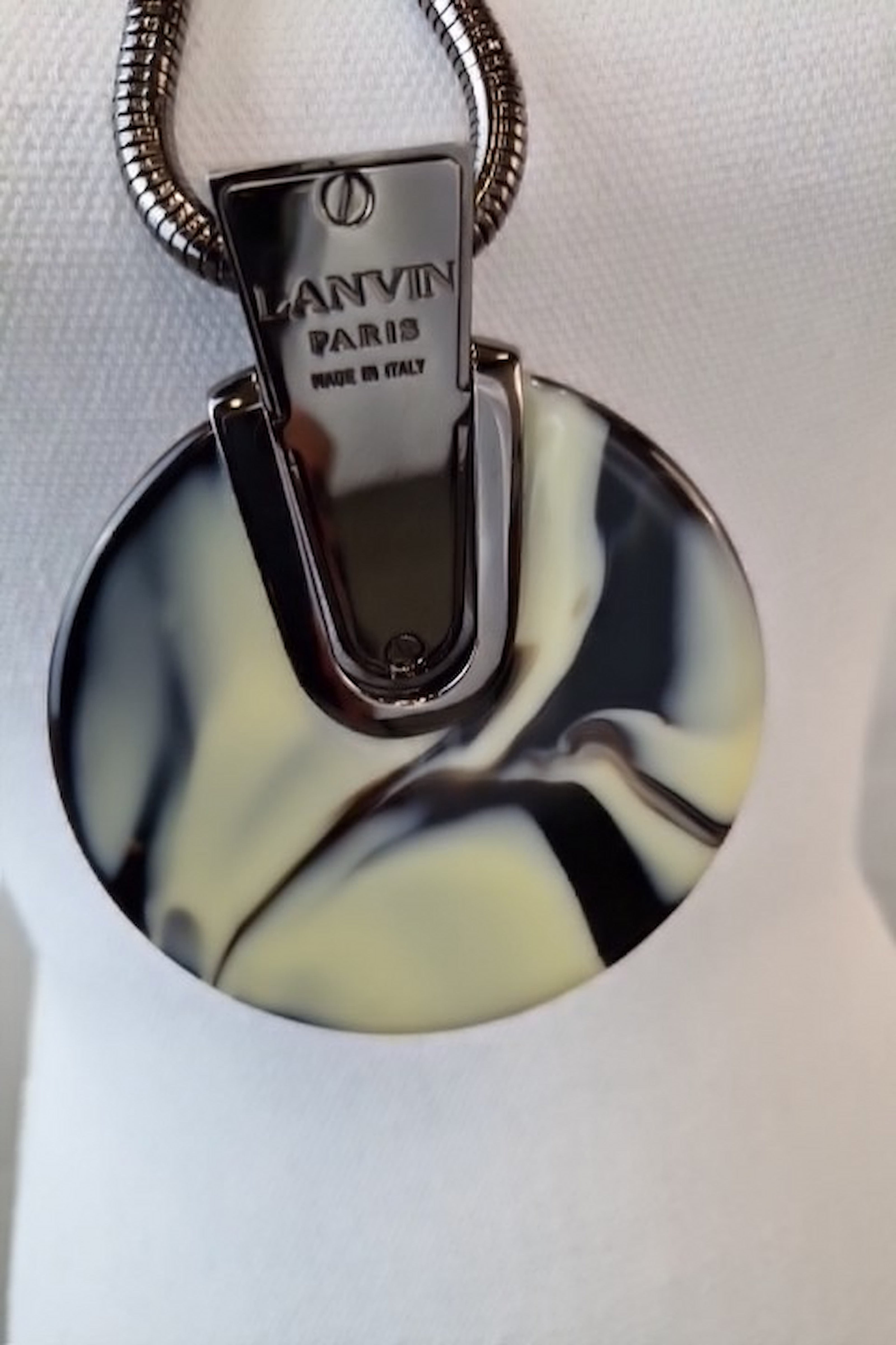 Medaglione Lanvin color argento