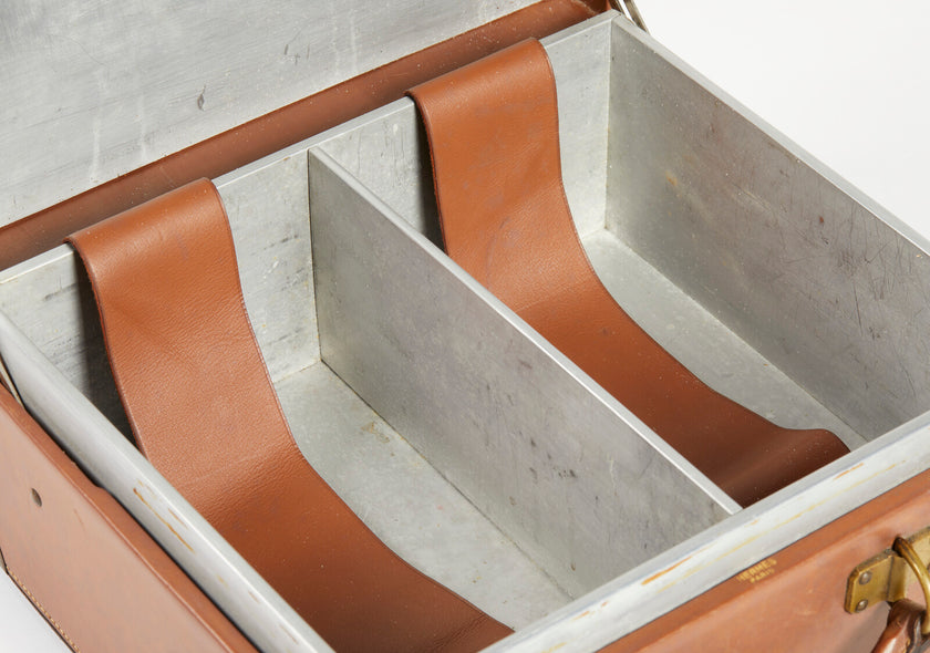 Hermès Little trunk   in  metallo