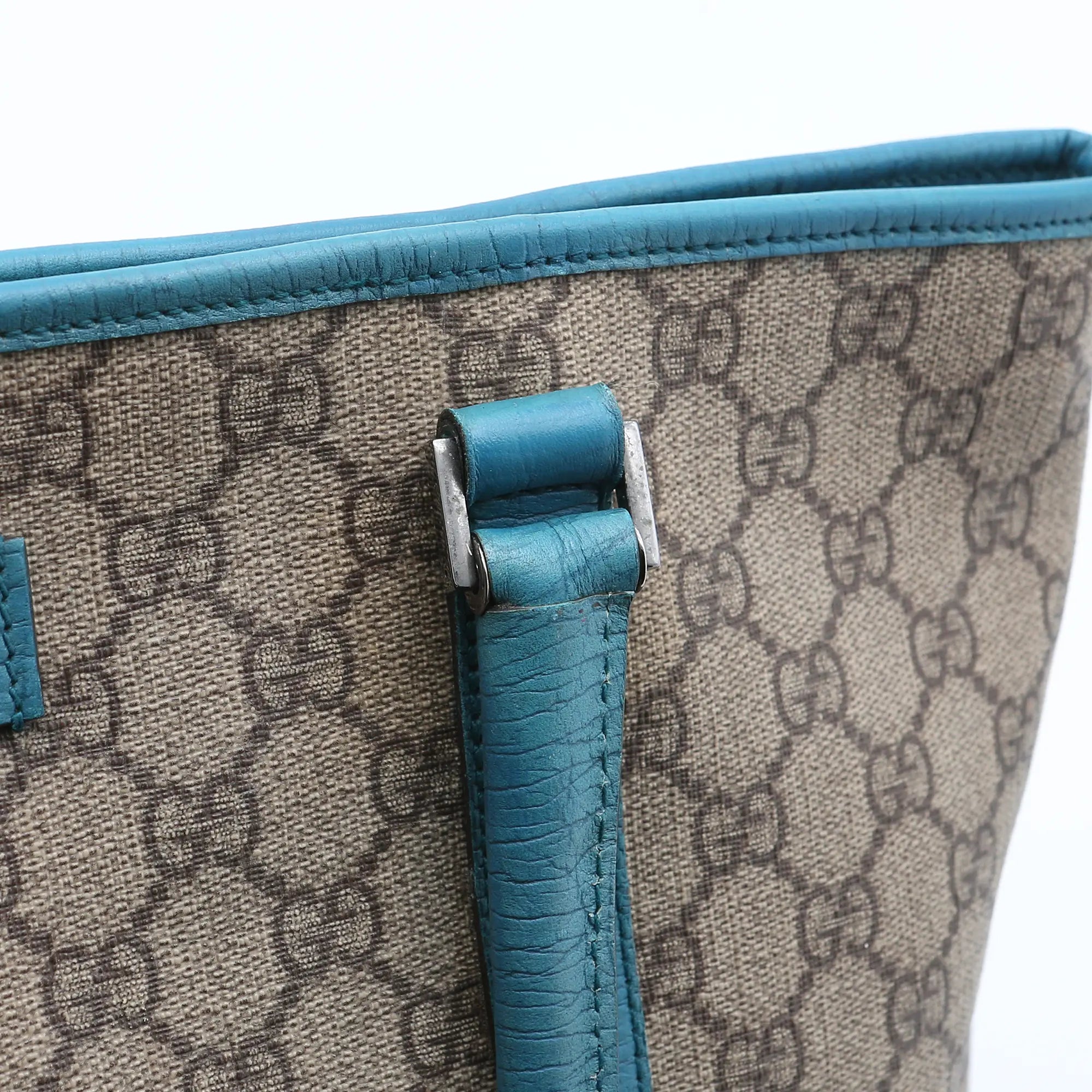 Borsa a spalla Gucci Joy  Tote GG Supreme  monogram beige e azzurra