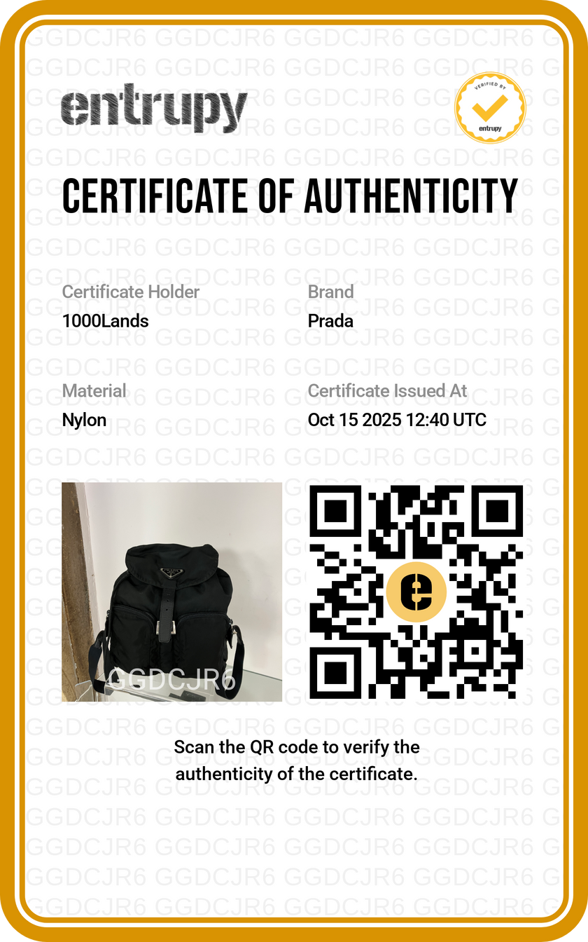 Zaino Prada in nylon nero