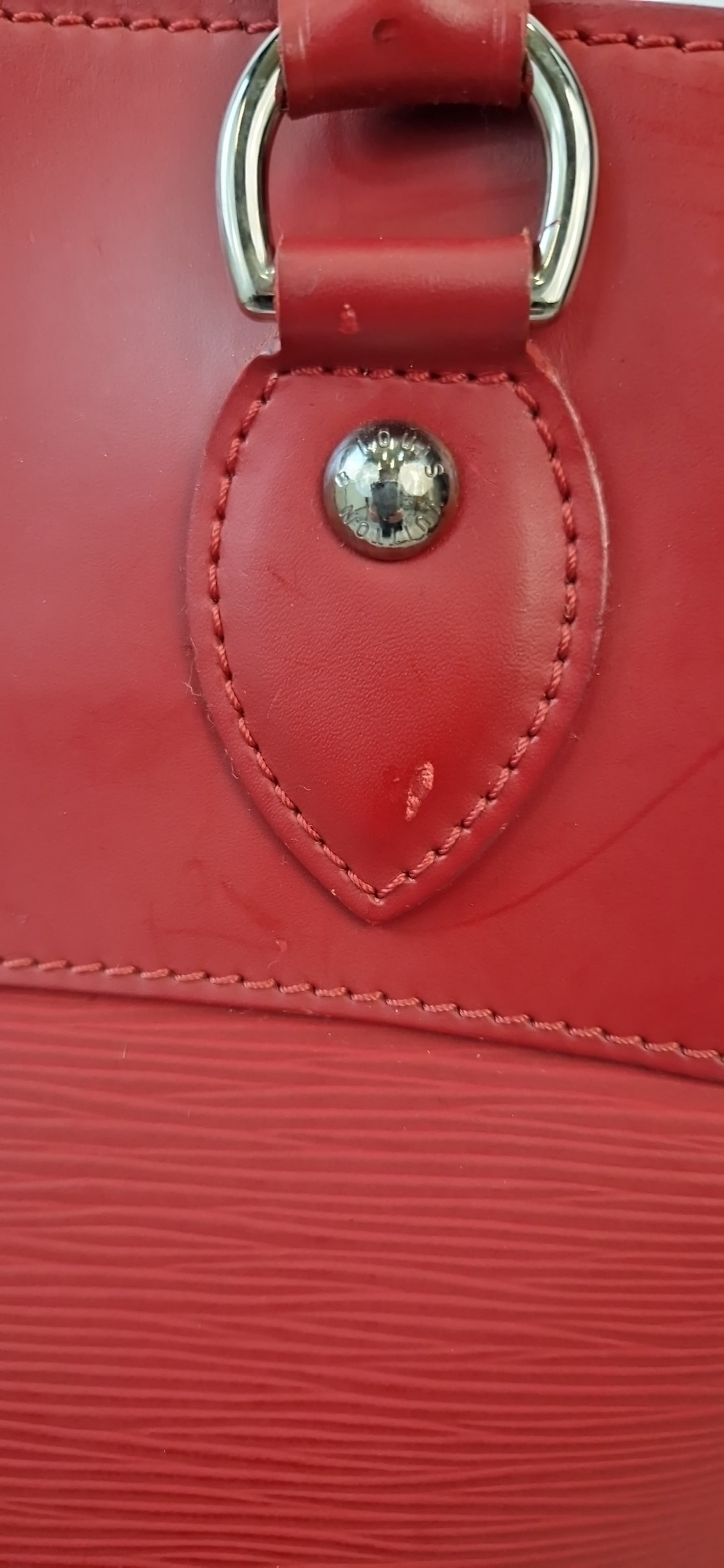 Louis Vuitton Passy PM Handbag in Red Epi Leather