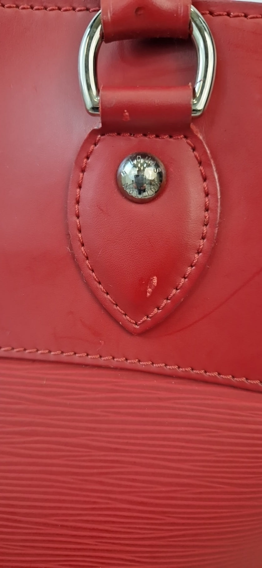 Louis Vuitton Passy PM Handbag in Red Epi Leather