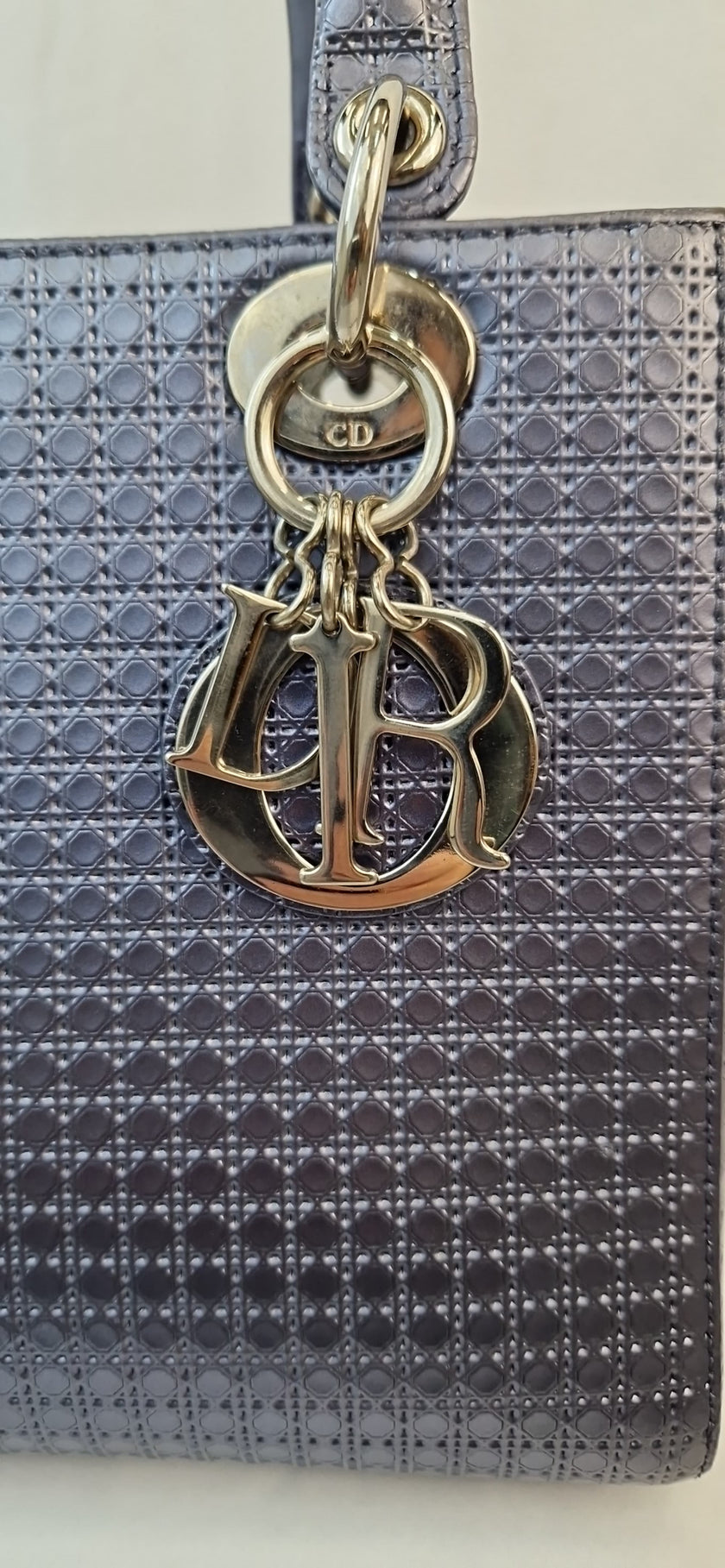 Borsa a mano Christian Dior, modello Lady Dior edizione limitata, grigio metallizzato