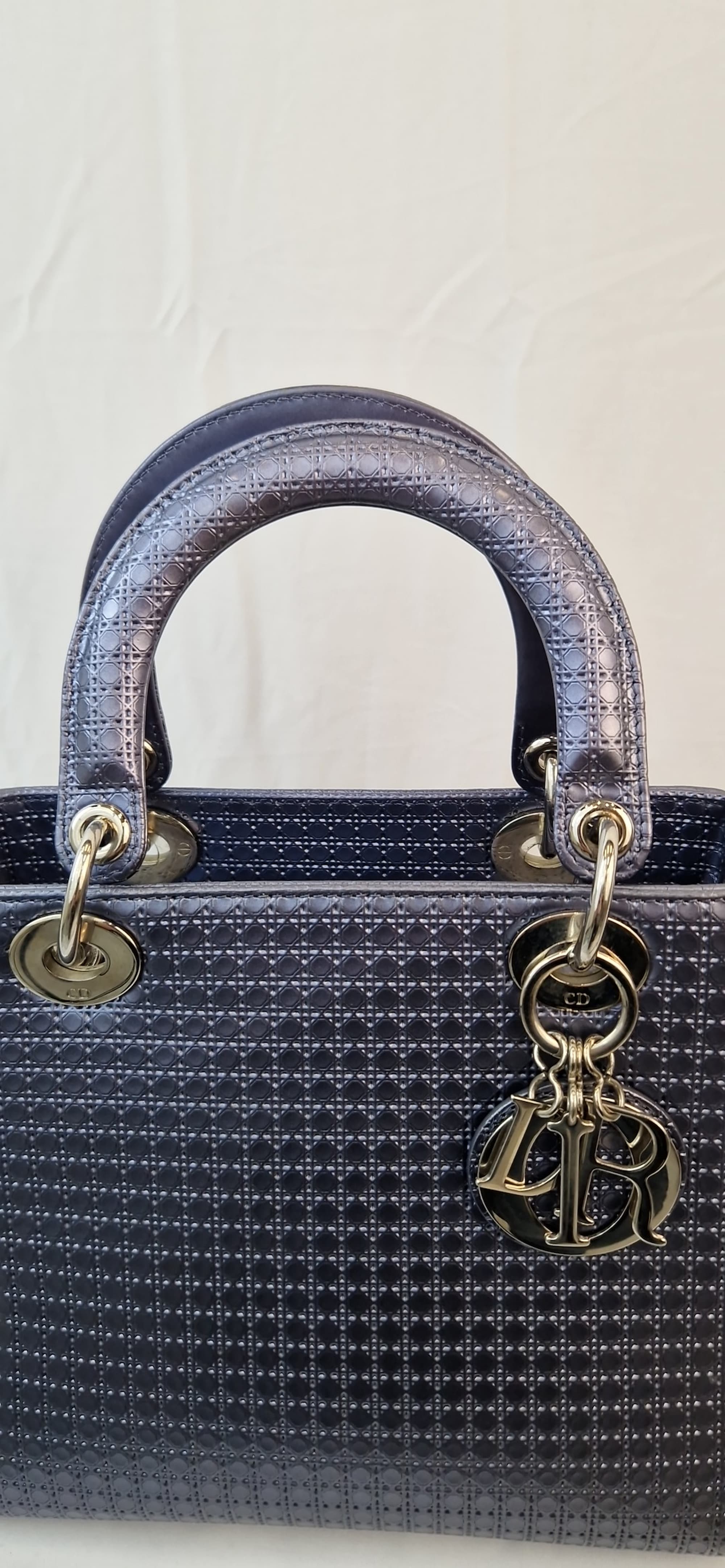 Borsa a mano Christian Dior, modello Lady Dior edizione limitata, grigio metallizzato