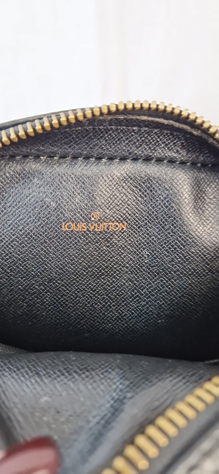 Louis Vuitton Danube Schultertasche aus schwarzem Epi-Leder