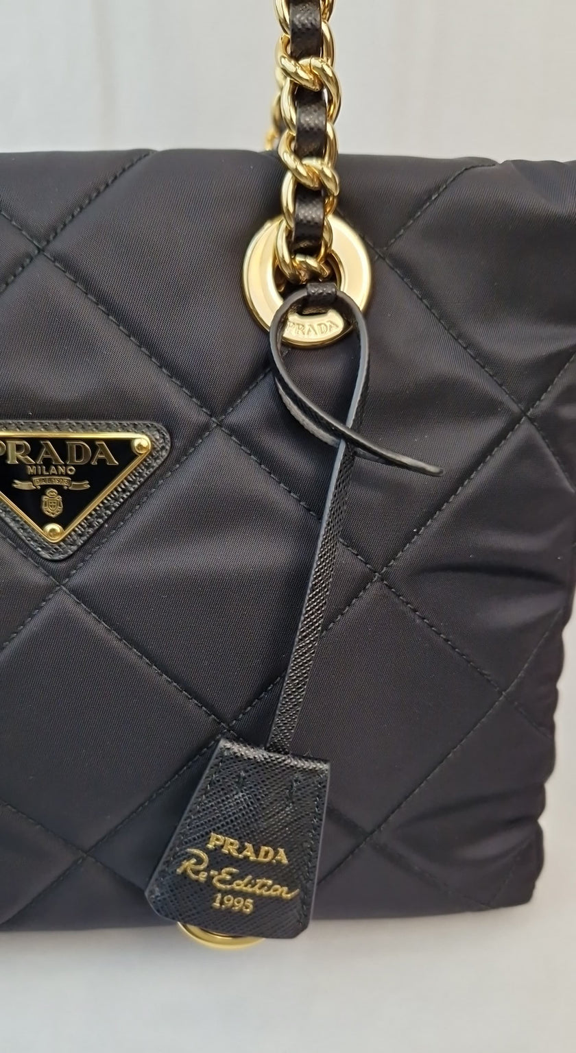 Borsa a tracolla Prada nylon nera