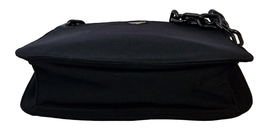 Borsa a spalla Prada nera tessuto rigido con catena