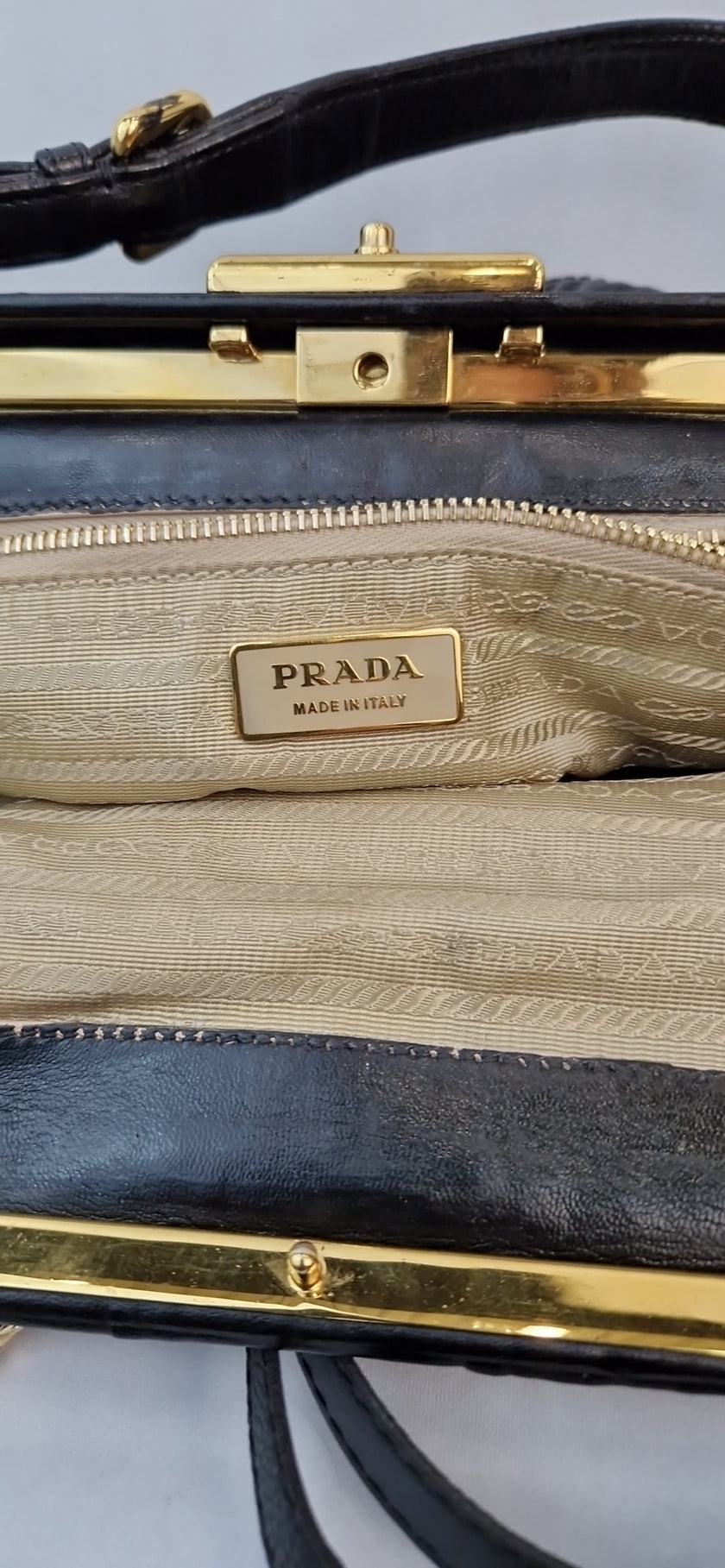 Borsa a mano Prada Dressy Frame Gaufre