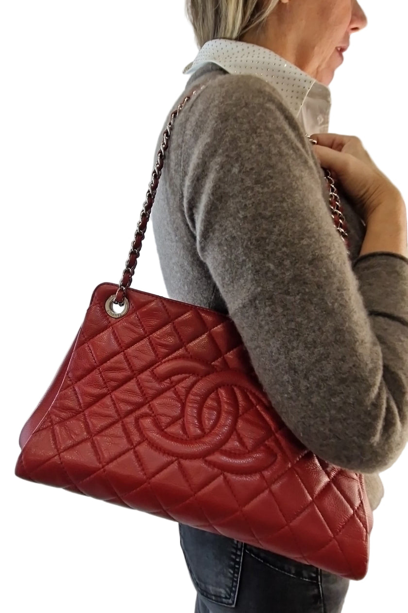 Borsa a mano Chanel Wallet Tote Caviar pelle rossa trapuntata