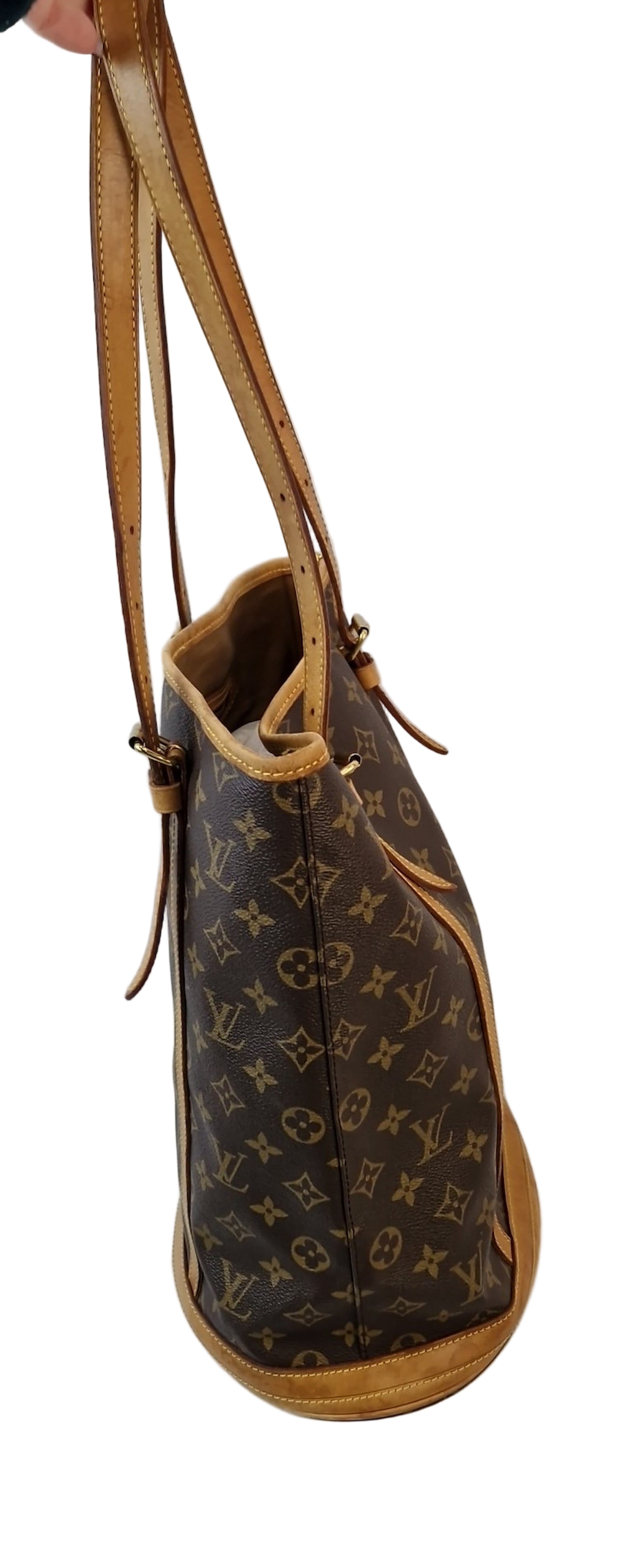 Borsa a spalla Louis Vuitton, petit bucket GM