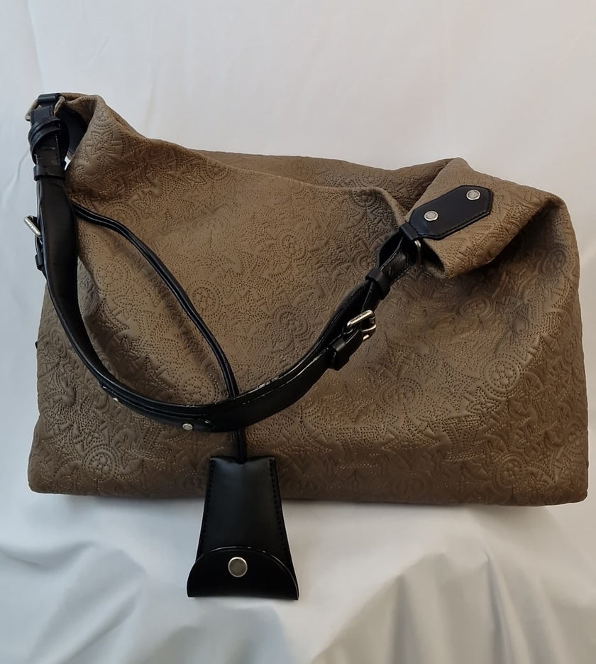 Louis Vuitton Antheia Hobo shoulder bag in beige monogram leather