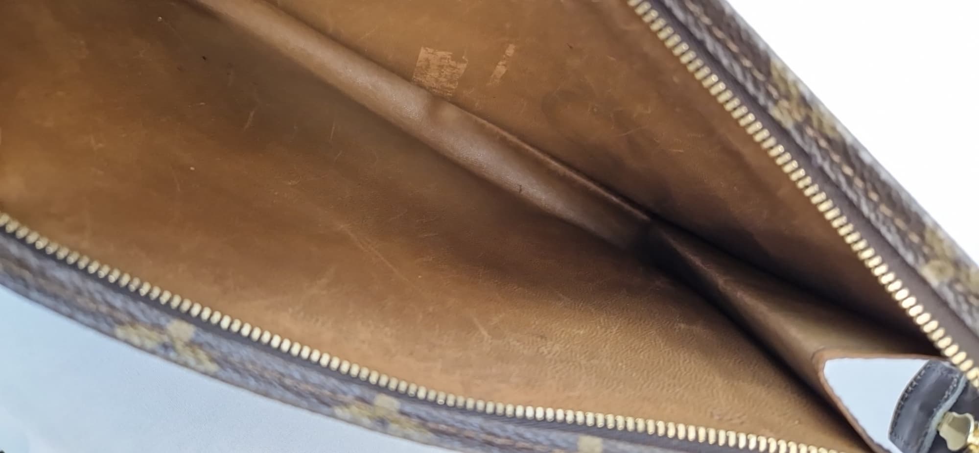 Trousse Louis Vuitton monogram