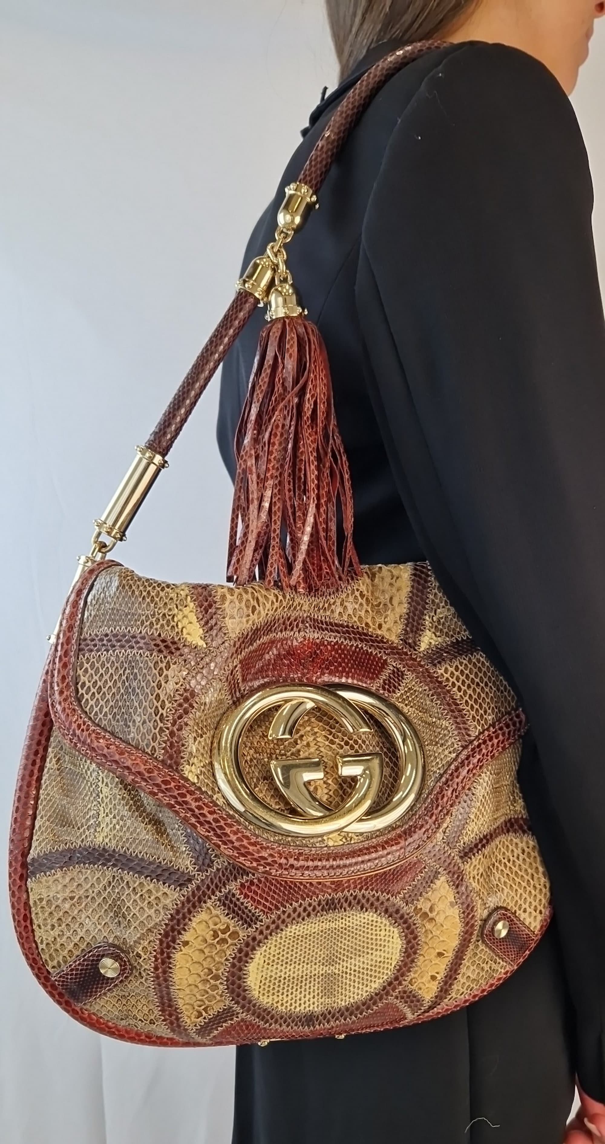 Borsa a spalla Gucci Britt Tassel Hobo Bag pelle pitone