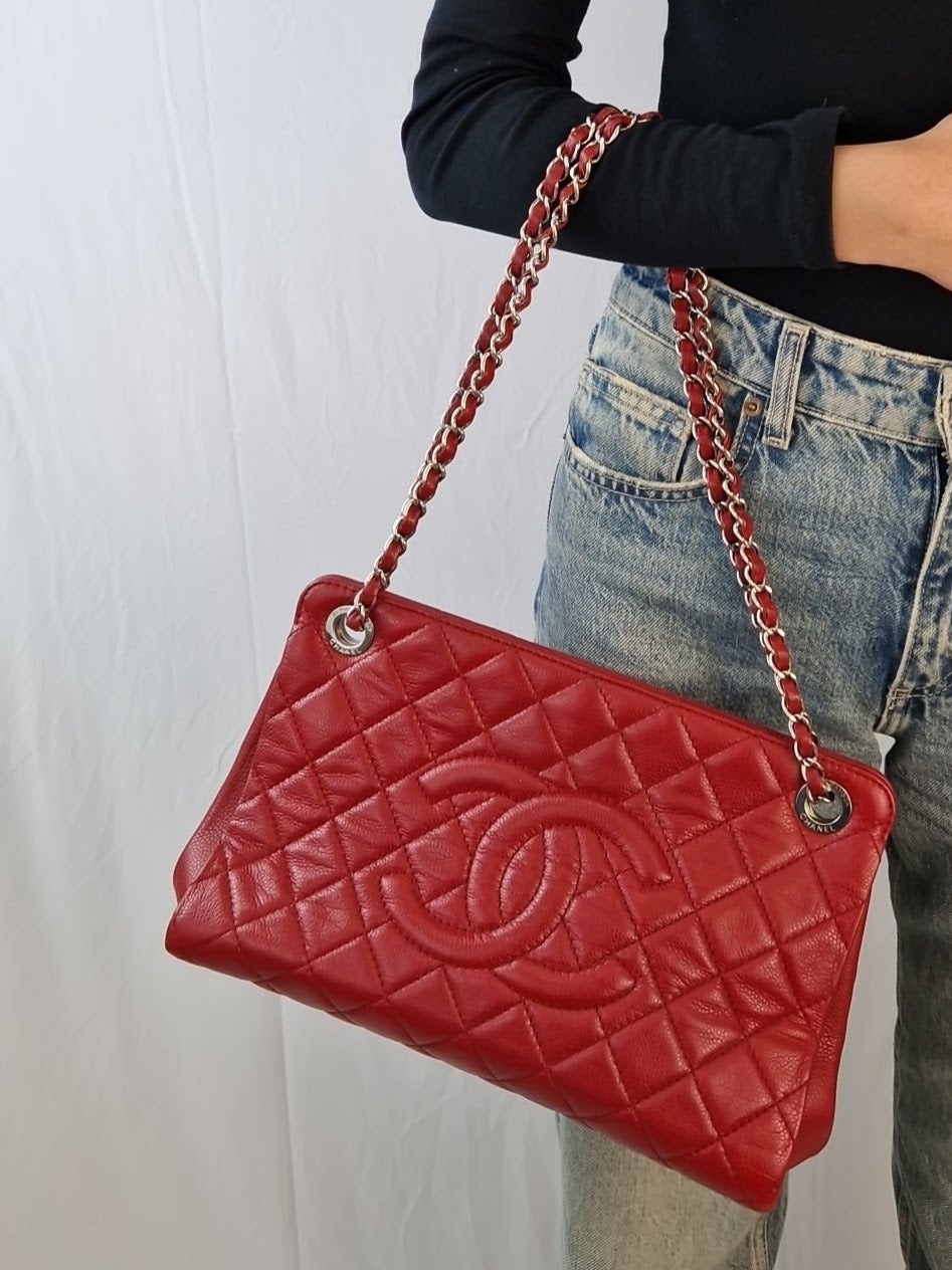 Chanel red shoulder bag