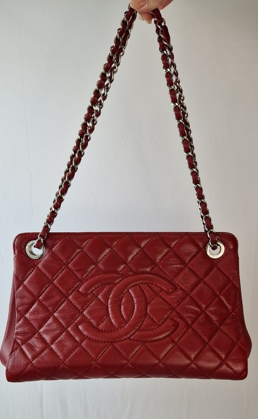 Chanel red shoulder bag