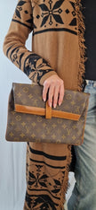 Pochette Louis Vuitton Pliant monogram