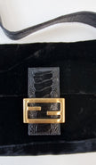Fendi Schwarze Samt-Baguette-Schultertasche