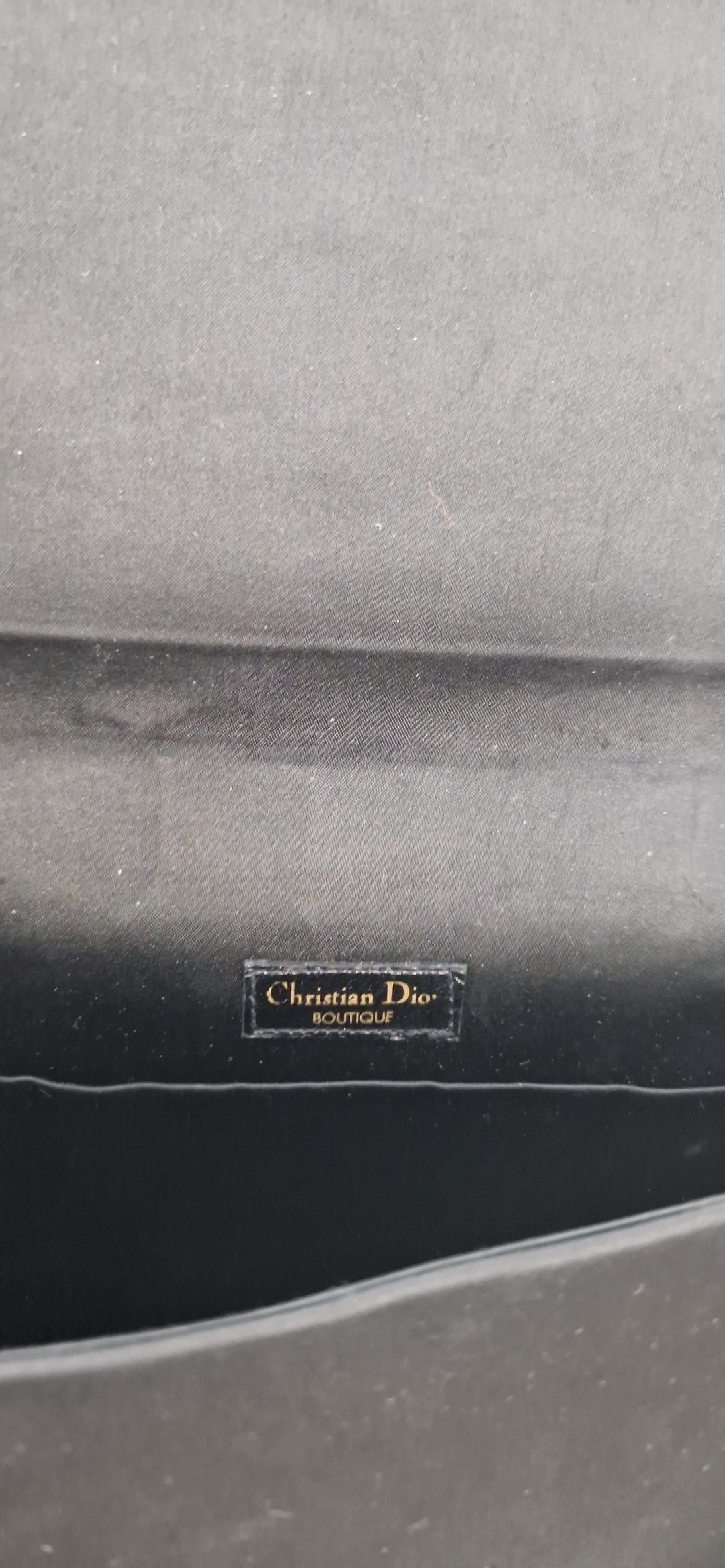 schwarze Satin-Clutch von Christian Dior