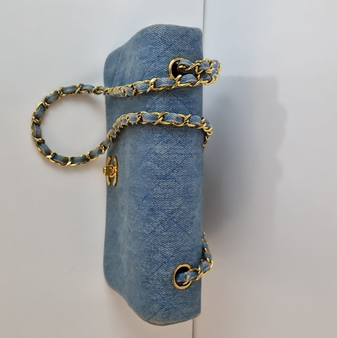 Chanel „Quilted Full Flap“ Denim-Schultertasche