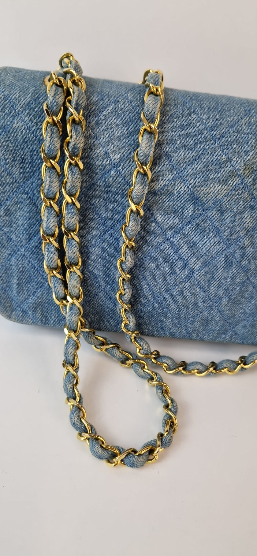 Chanel „Quilted Full Flap“ Denim-Schultertasche