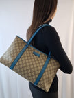 Borsa a spalla Gucci Joy  Tote GG Supreme  monogram beige e azzurra