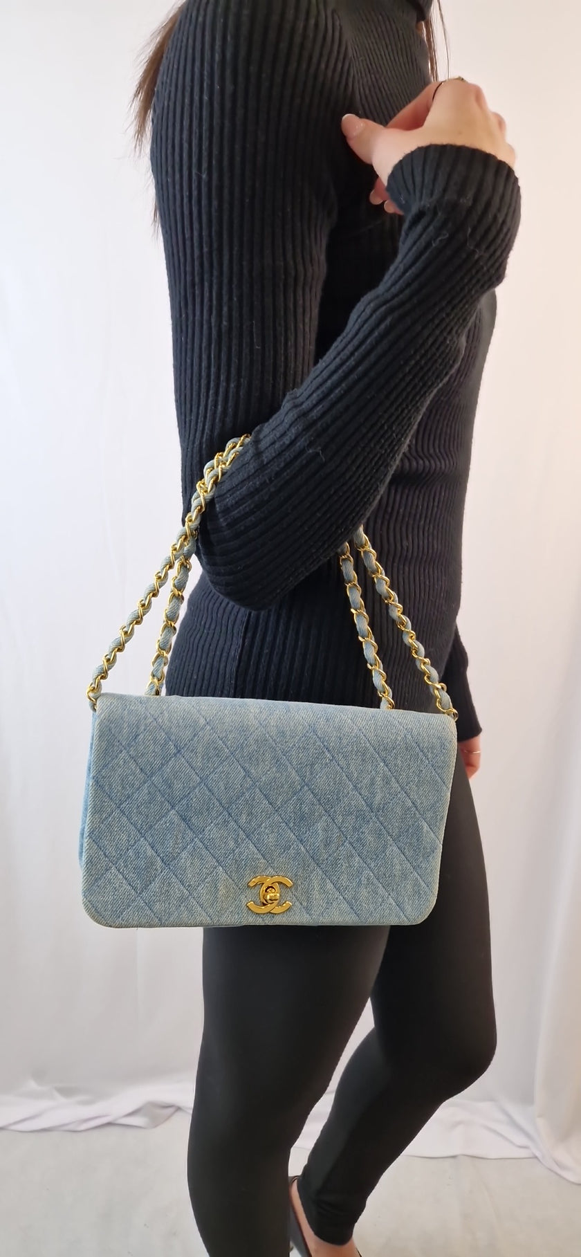 Chanel „Quilted Full Flap“ Denim-Schultertasche