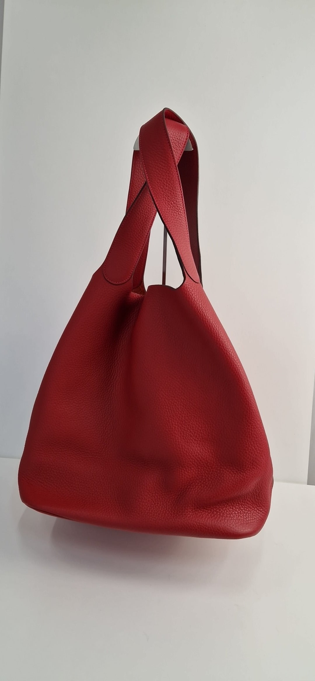 Hermès Picotin Lock 26 Schultertasche aus rotem Leder