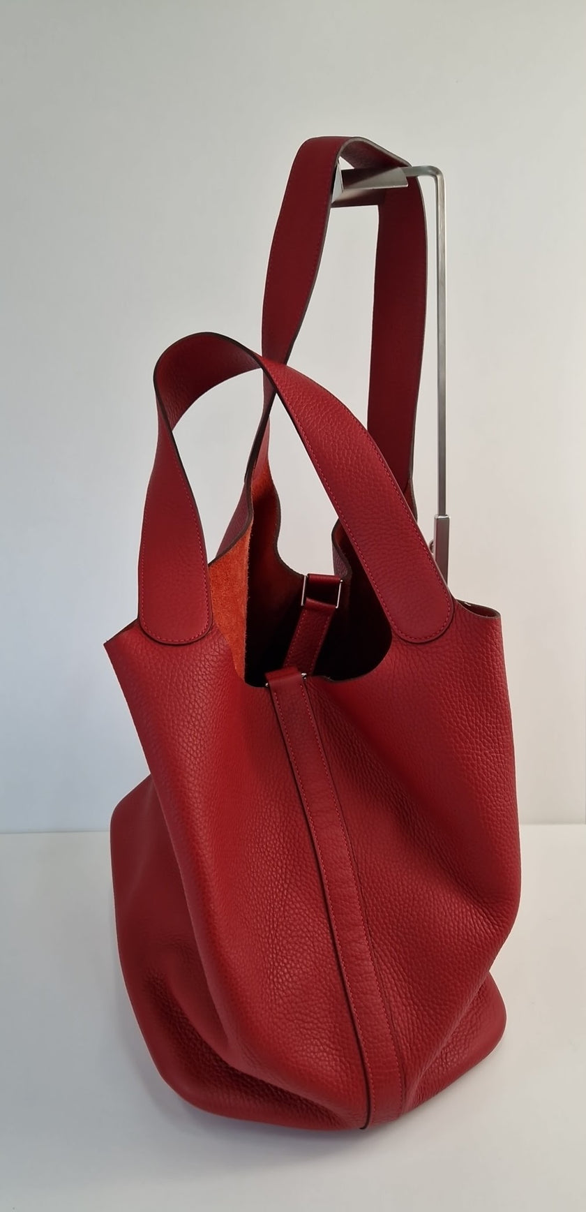 Hermès Picotin Lock 26 Schultertasche aus rotem Leder